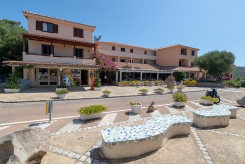 Baia de Bahas Residence Condo in Sardinia