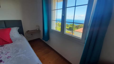Chambre vue sur mer entre Grande Anse et Manapany Vacation rental in Réunion