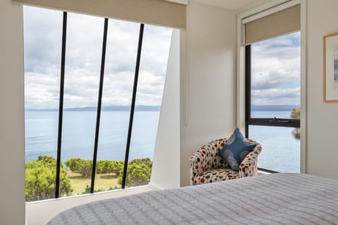 Bedroom, Garden view, Sea view