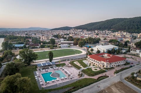 The Lake Hotel Hôtel in Ioannina