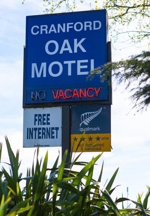 Cranford Oak Motel Motel in Christchurch