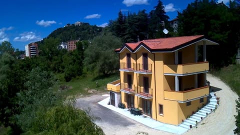 Villa Center appartamenti nel verde in città Apartamento in Molise, Italy