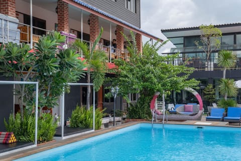 P.U. Inn Resort Hotel in Laos