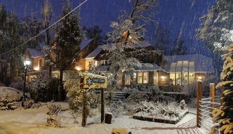 Hostería Bajo Cero Inn in Los Lagos, Chile