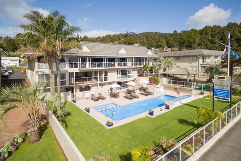 Property building, Facade/entrance, Bird's eye view, Garden