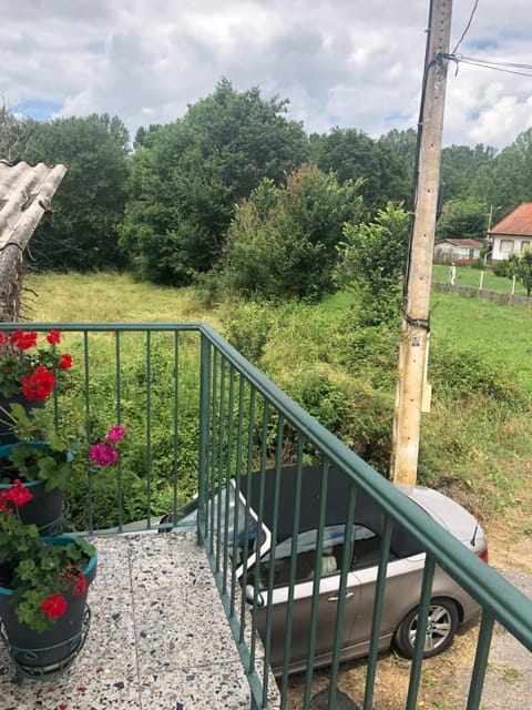 Property building, Balcony/Terrace, Garden view