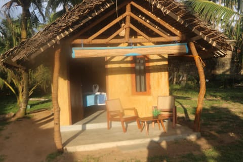 Beach Rip Rap Cabana and Guest Chambre d’hôte in Galle