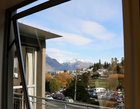 The Whistler Holiday Apartments Apartahotel in Queenstown