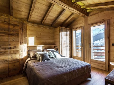 Chalet luxueux 4****, calme, proche pistes ski, 10 pers, WiFi, parking - FR-1-304-196 Chalet in La Clusaz