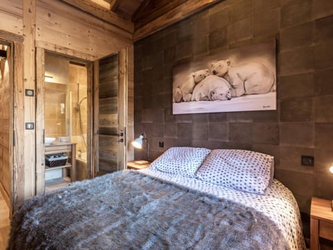 Chalet luxueux 4****, calme, proche pistes ski, 10 pers, WiFi, parking - FR-1-304-196 Chalet in La Clusaz