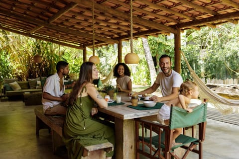 People, Food and drinks, Dining area, Guests, Garden view, group of guests, Family