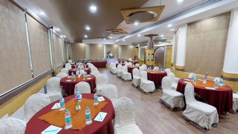 Pai Viceroy Hotel in Bengaluru