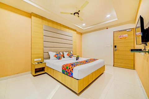 FabHotel Viraj Suites Gachibowli Hotel in Hyderabad