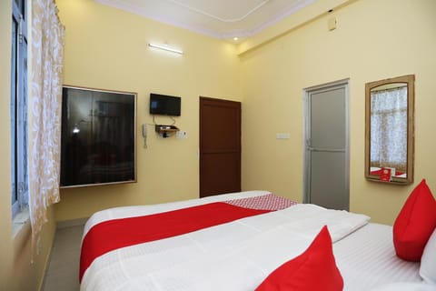 Collection O 18324 Sahani Guest House Hotel in Varanasi