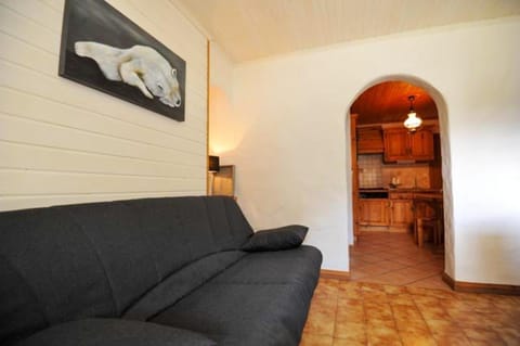 Appartement de 2 chambres a Champagny en Vanoise a 40 m des pistes avec jardin clos et wifi Wohnung in Champagny-en-Vanoise