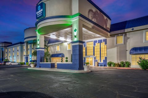 Clarion Inn & Suites Central Clearwater Beach Hôtel in Tampa Bay