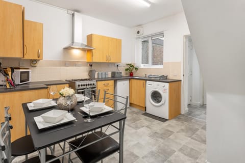 Comfortable Liverpool Townhouse - FREE parking Eigentumswohnung in Liverpool
