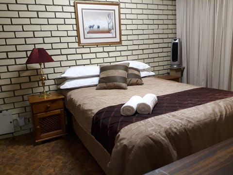 Die Plasie Two-Bedroom Flat Condo in Pretoria