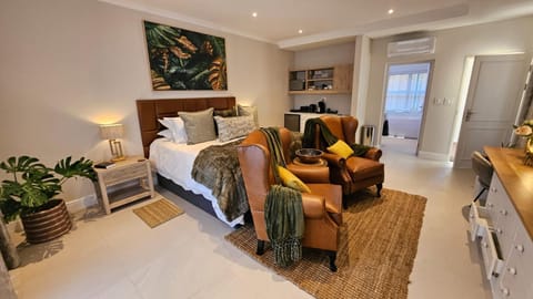Vredenburg Manor House Bed and Breakfast in Cape Town