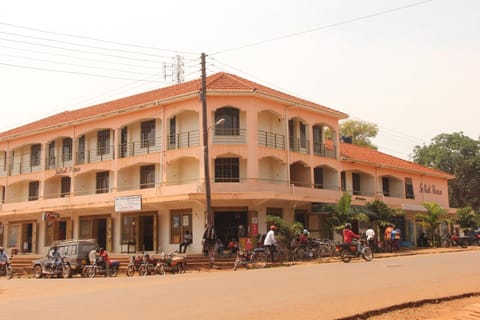 Motel Tuku Masindi Übernachtung mit Frühstück in Uganda