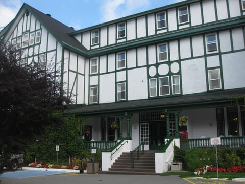 Glynmill Inn Hotel in Corner Brook