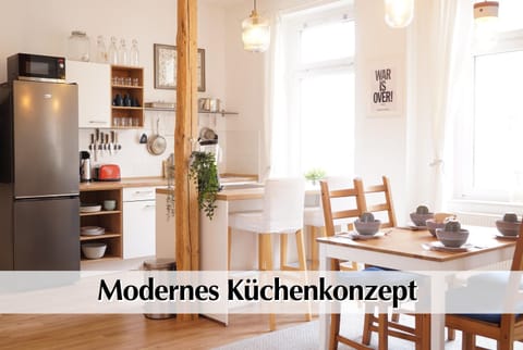 Kitchen or kitchenette, Dining area, Text overlay, dishwasher, minibar, oven, pet friendly