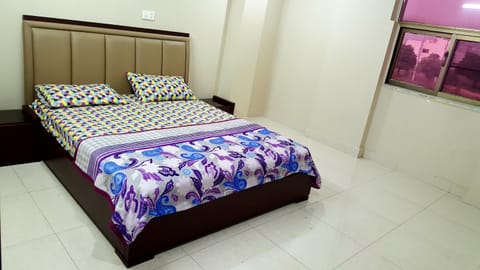 • Faizi Furnished Apartments Condominio in Punjab