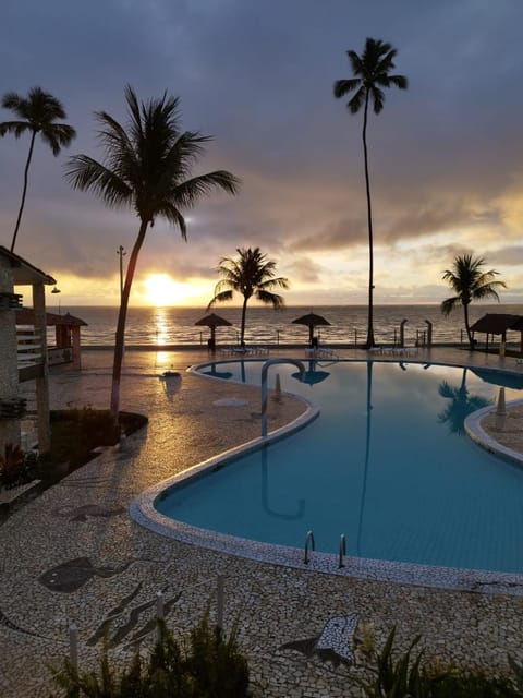 Swimming pool, Sunrise