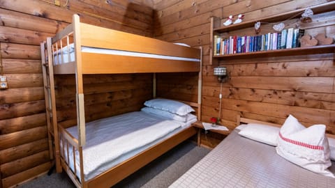 bunk bed