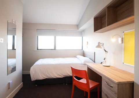 Three Bedroom Apartment - Edward Square Galway Hostel in Galway