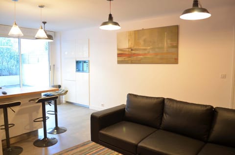 Wood & Bricks, appartement 1 chambre au calme - centre ville - Wifi Copropriété in Biarritz