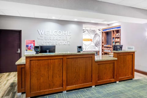 Hampton Inn & Suites Minneapolis St. Paul Airport - Mall of America Hotel in Bloomington