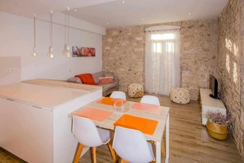 Apartamento histórico en el Barri Vell Girona Condominio in Girona