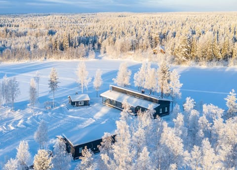 Property building, Day, Natural landscape, Bird's eye view, Winter, Sauna, View (from property/room), Beach, Canoeing, River view, River view, Area and facilities, Swimming pool, children, Family, Family, Family, Parking