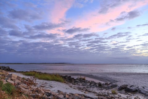 Bell Ringer Cottage Haus in Saint Simons Island