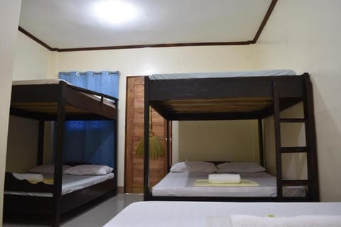 Bia's Beach House, Pagudpud Urlaubsunterkunft in Ilocos Region