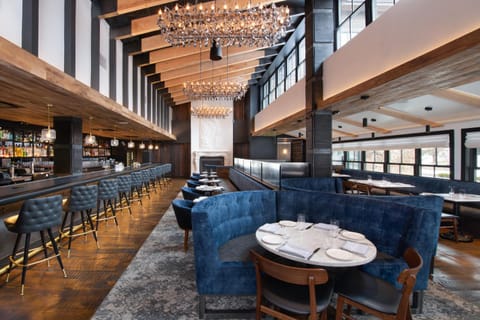 Property building, Restaurant/places to eat, Lounge or bar