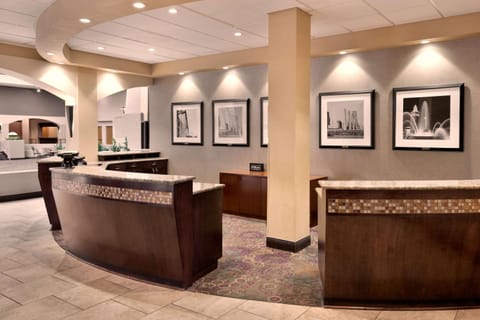 Embassy Suites by Hilton Kansas City International Airport Hotel in Kansas City