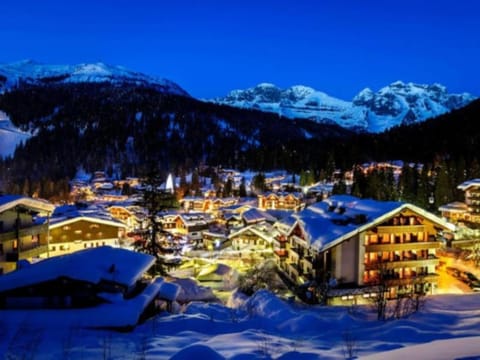 Hs4U Chalet sulle piste - Dolomiti - Madonna di Campiglio Apartment in Province of Brescia