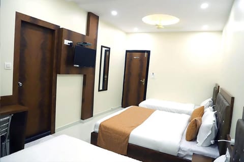 Hotel Golden Hayyath Inn Alojamiento y desayuno in Mumbai