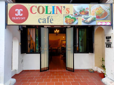 Colin's Place Bed and Breakfast in Malacca