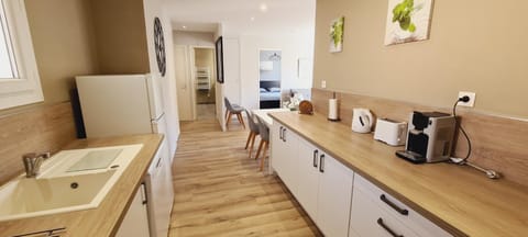 Appartement moderne de 54 m, 2 chambres Apartment in La Seyne-sur-Mer