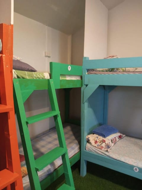 bunk bed