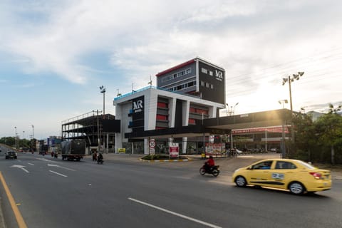 Property building, Street view, Parking