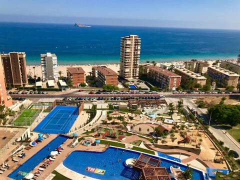 Pool view, Sea view