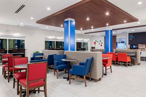 Holiday Inn Express & Suites - Madison, an IHG Hotel Hotel in Lake Erie