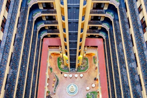 Embassy Suites by Hilton Kansas City Plaza Hotel in Kansas City