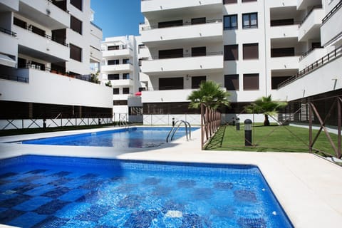 NEW APARTMENT WITH BIG TERRACE 10 Min WALK TO BEACH SUPERMARKETS Copropriété in Calafell