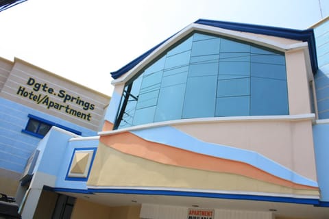Dumaguete Springs Apartment Condominio in Dumaguete