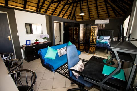 John-Lou's Studio Flat Condo in Windhoek